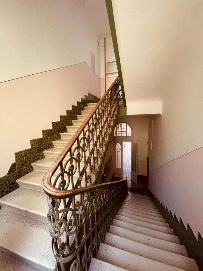 The Best Location Salon Apartment With Main Street View サラエヴォ エクステリア 写真